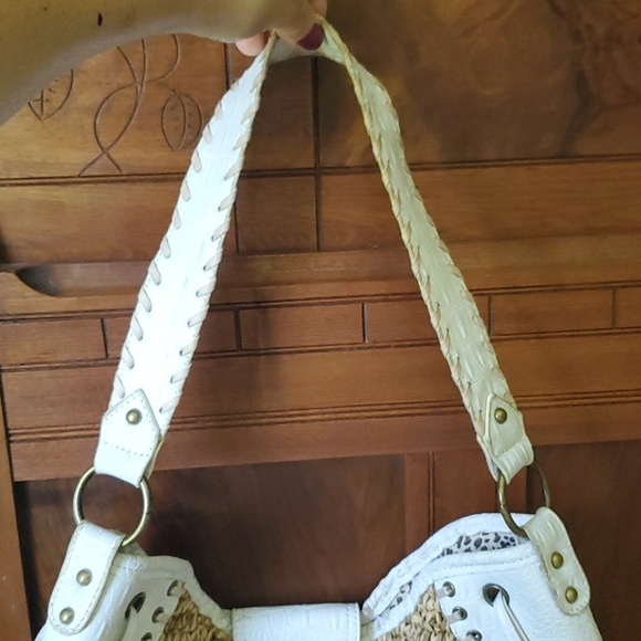 White Faux Leather & Straw Boho Shoulder Bag - Picture 9 of 15